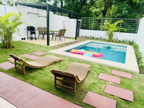 Arenas Jungle House!
